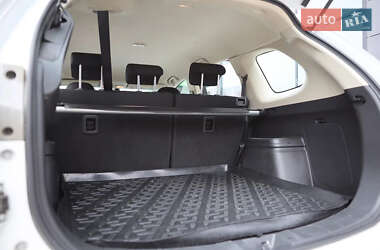 Внедорожник / Кроссовер Mitsubishi Outlander 2014 в 