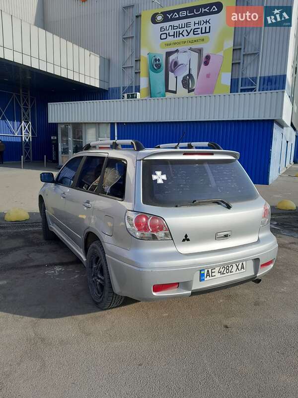 Внедорожник / Кроссовер Mitsubishi Outlander 2004 в Днепре