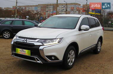 Внедорожник / Кроссовер Mitsubishi Outlander 2020 в Кропивницком