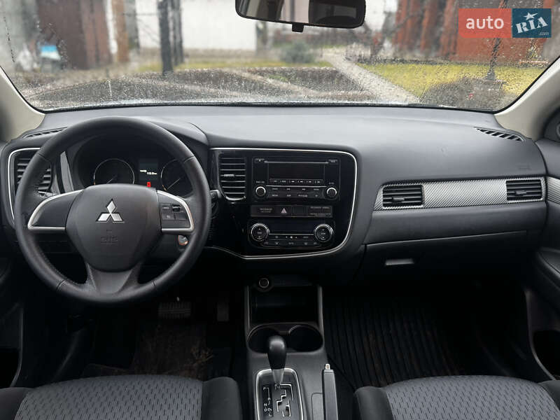 Позашляховик / Кросовер Mitsubishi Outlander 2014 в Олександрії