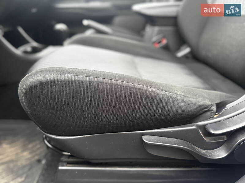 Позашляховик / Кросовер Mitsubishi Outlander 2014 в Олександрії