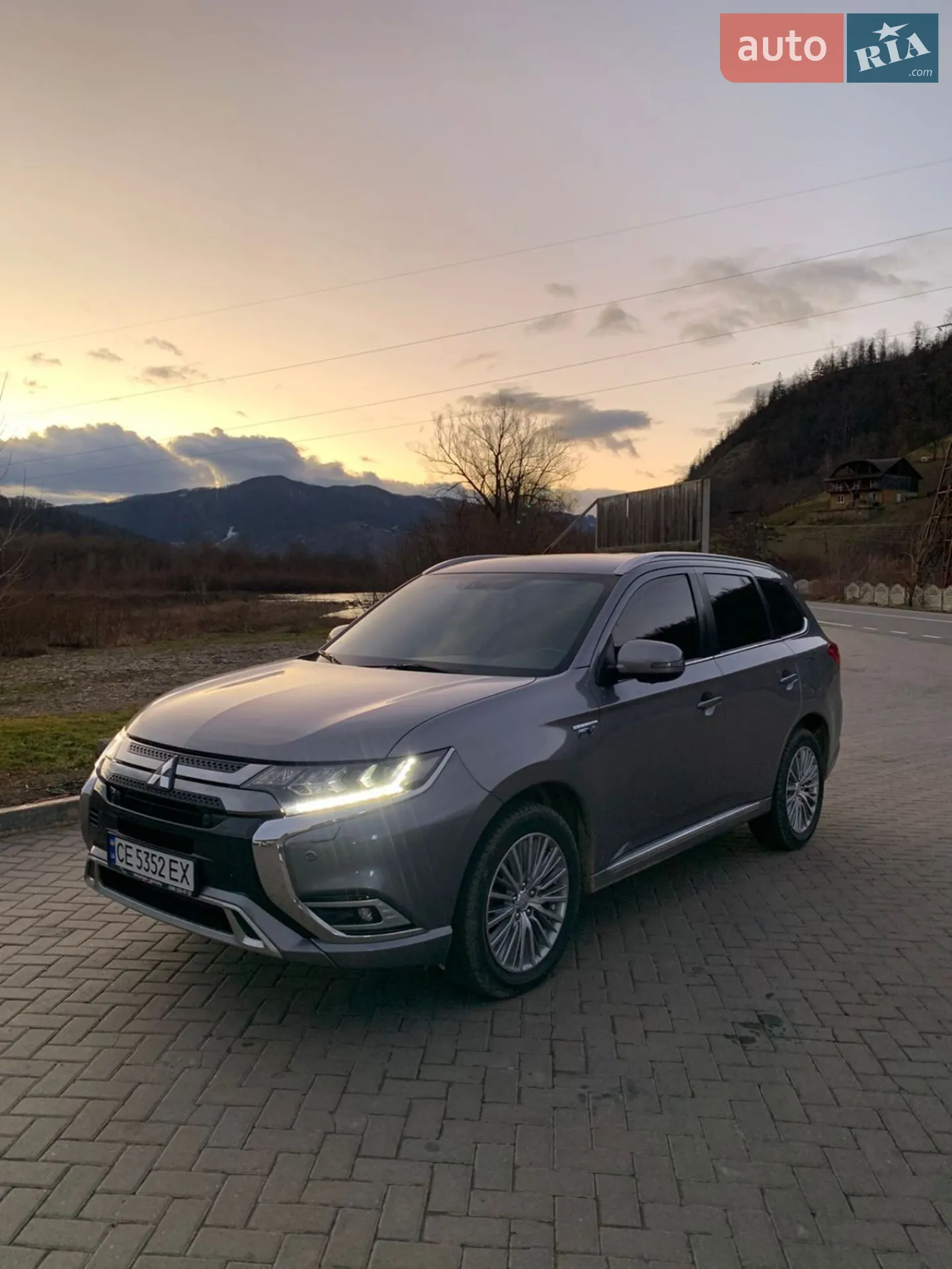 2019 Mitsubishi Outlander - мініатюра 3