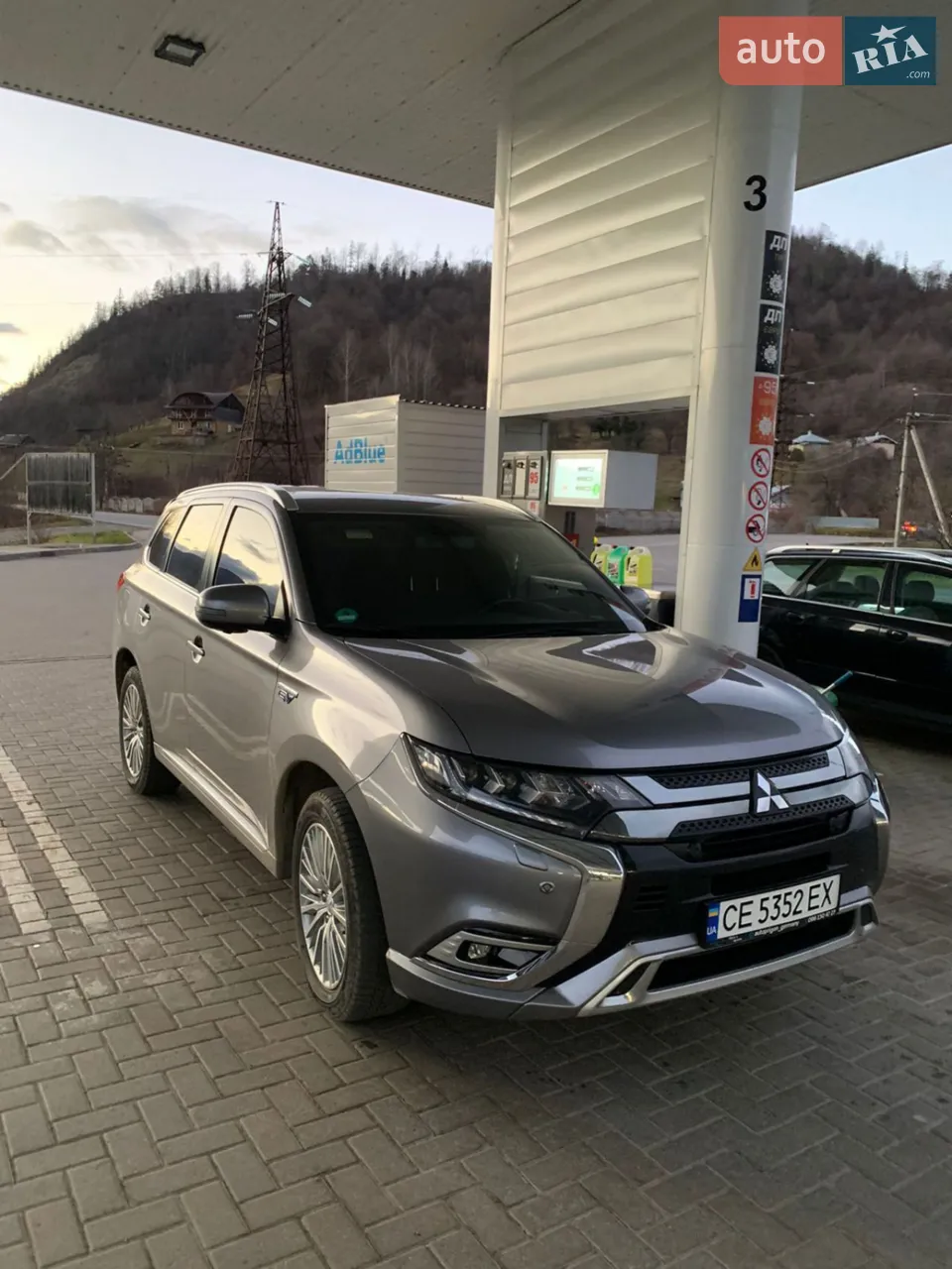 2018 Mitsubishi Outlander - мініатюра 28