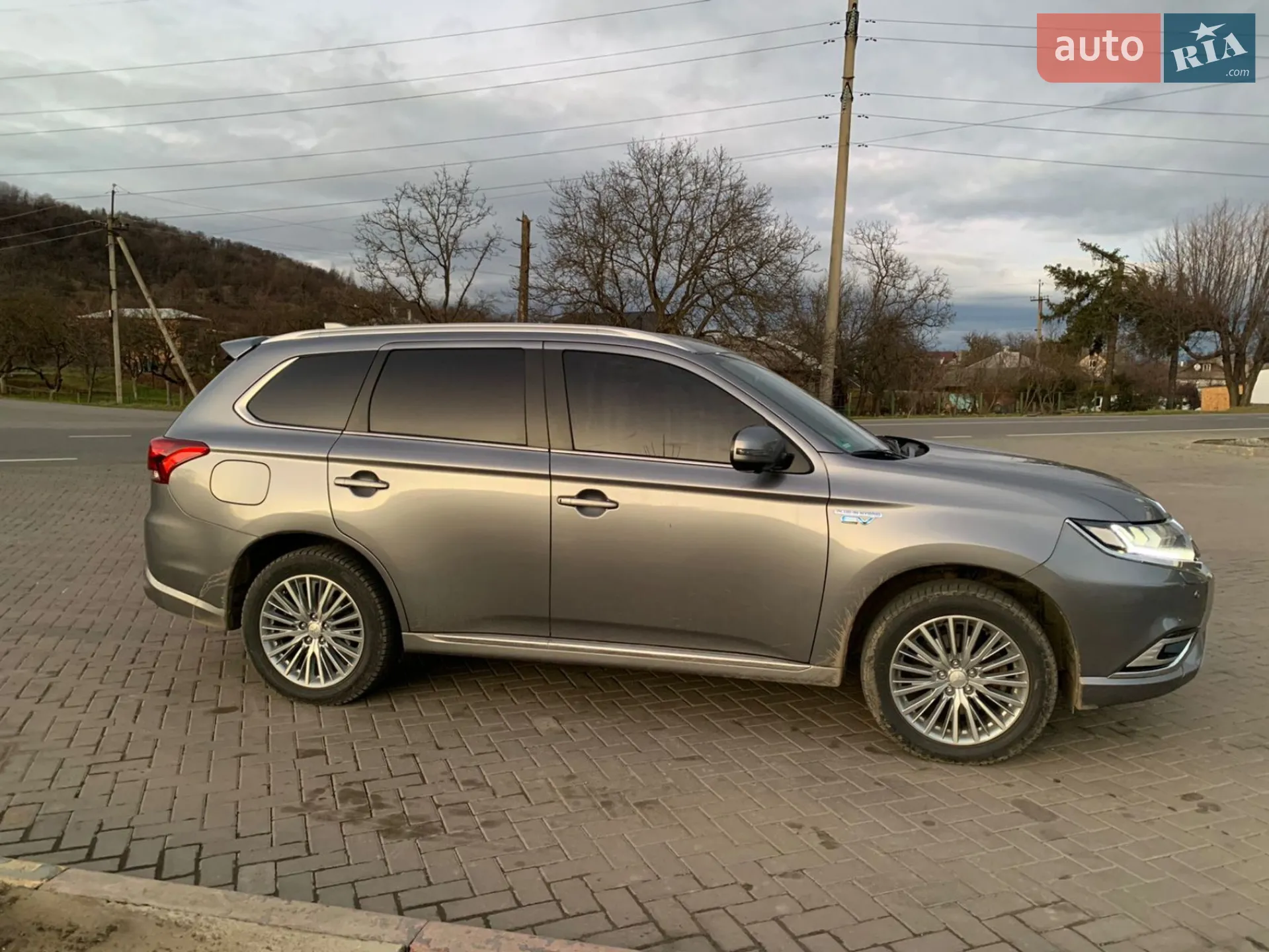 2019 Mitsubishi Outlander - мініатюра 6