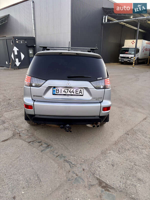 Позашляховик / Кросовер Mitsubishi Outlander 2012 в Полтаві