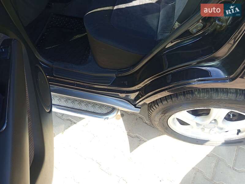 Внедорожник / Кроссовер Mitsubishi Outlander 2004 в Апостолово фото 11 Внедорожник / Кроссовер Mitsubishi Outlander 2004 в Апостолово