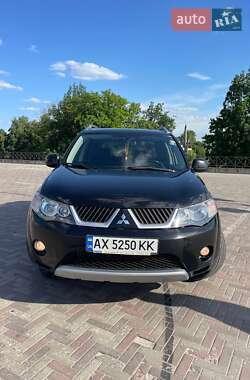 Внедорожник / Кроссовер Mitsubishi Outlander 2008 в 
