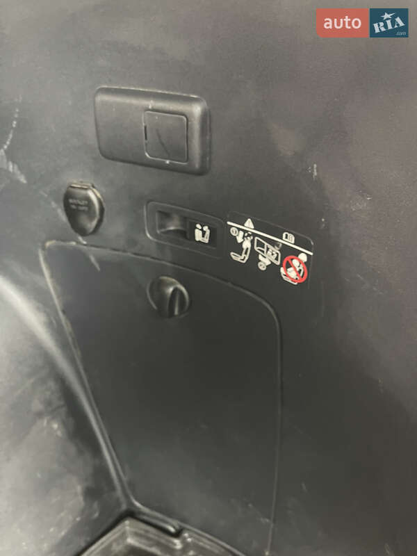 Внедорожник / Кроссовер Mitsubishi Outlander 2009 в Тернополе фото 15 Внедорожник / Кроссовер Mitsubishi Outlander 2009 в Тернополе