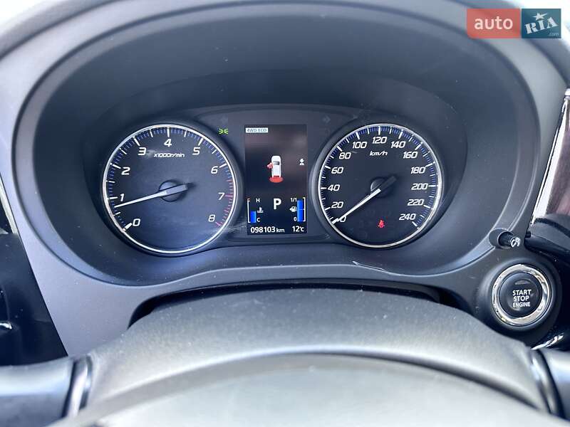 Внедорожник / Кроссовер Mitsubishi Outlander 2018 в Киеве