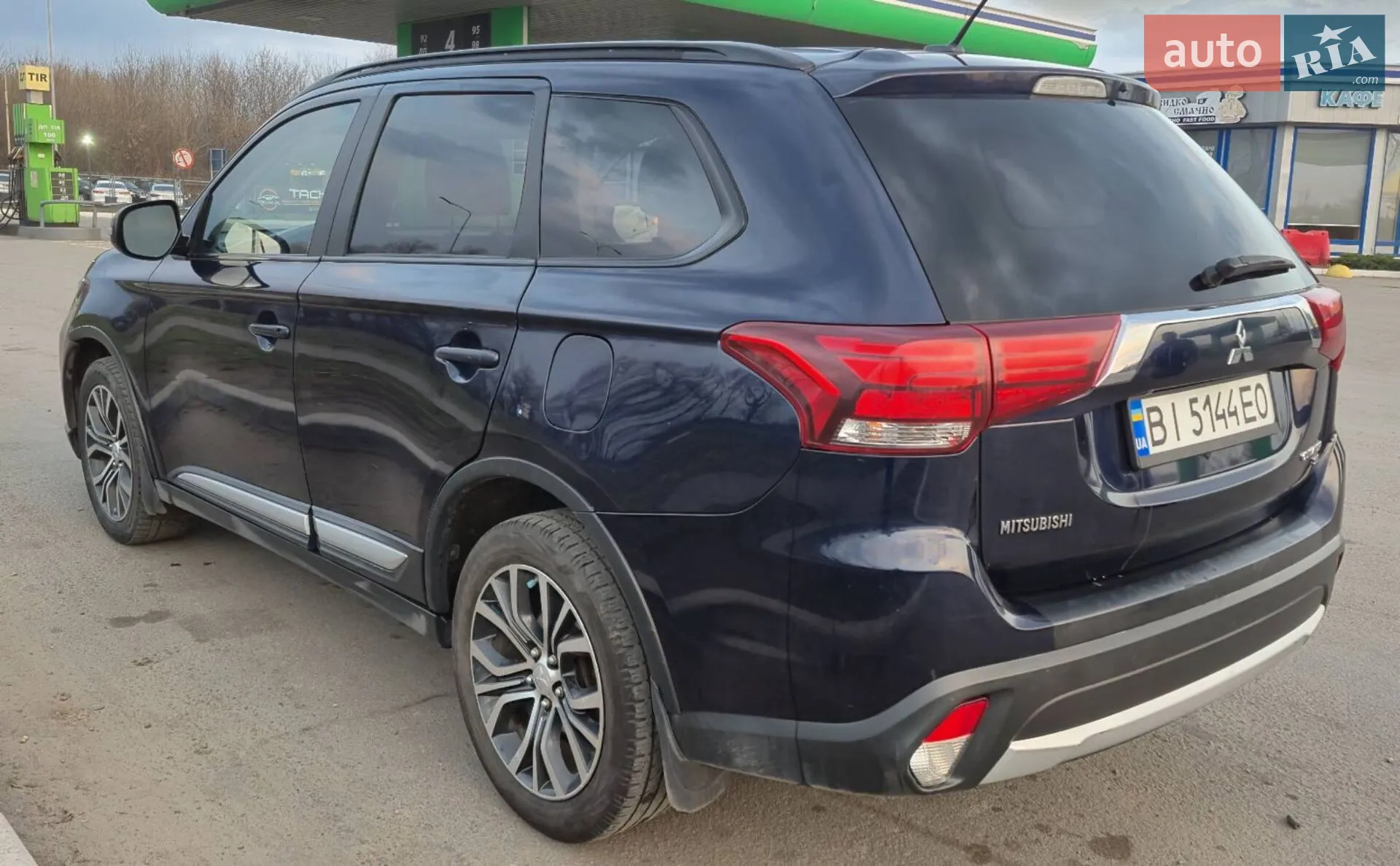 2016 Mitsubishi Outlander - мініатюра 4