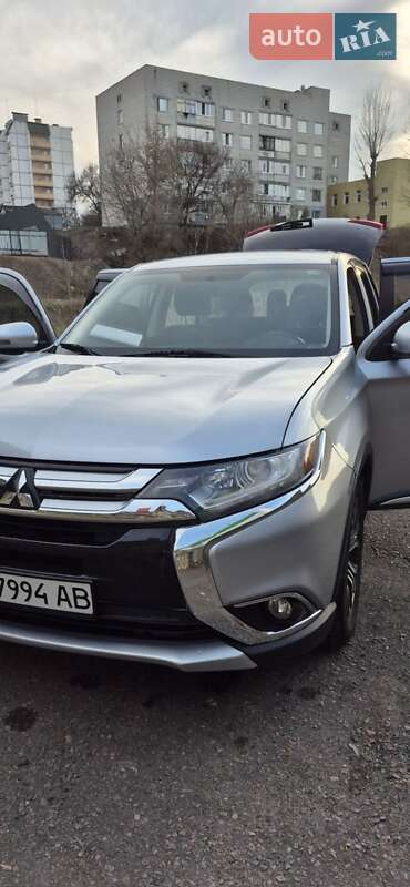 Внедорожник / Кроссовер Mitsubishi Outlander 2015 в Белой Церкви фото 40 Внедорожник / Кроссовер Mitsubishi Outlander 2015 в Белой Церкви