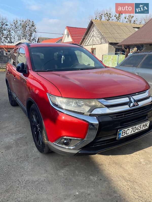 Позашляховик / Кросовер Mitsubishi Outlander 2017 в Кам'янці-Бузькій