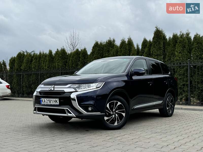 Позашляховик / Кросовер Mitsubishi Outlander 2021 в Одесі