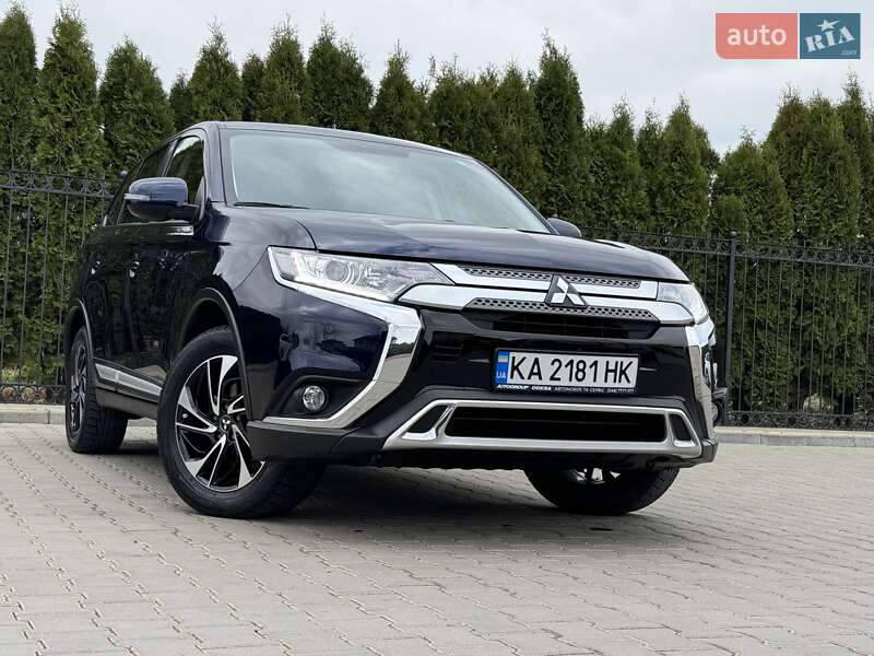 Позашляховик / Кросовер Mitsubishi Outlander 2021 в Одесі