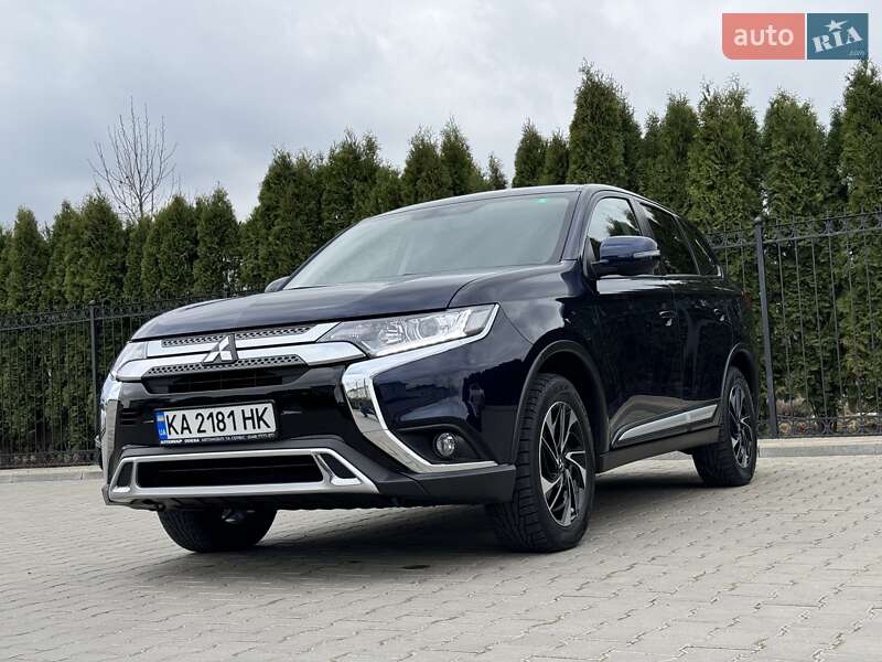 Позашляховик / Кросовер Mitsubishi Outlander 2021 в Одесі