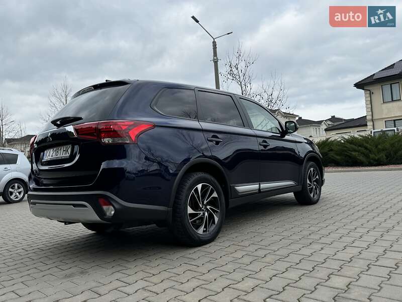 Позашляховик / Кросовер Mitsubishi Outlander 2021 в Одесі