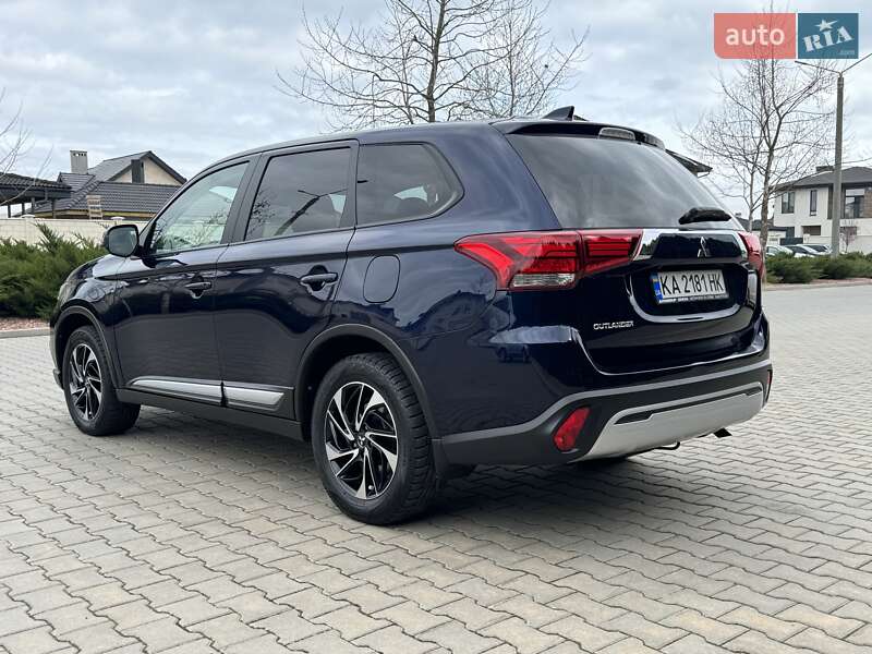 Позашляховик / Кросовер Mitsubishi Outlander 2021 в Одесі