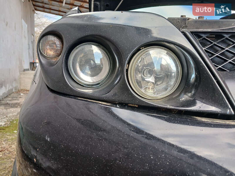 Позашляховик / Кросовер Mitsubishi Outlander 2004 в Білій Церкві