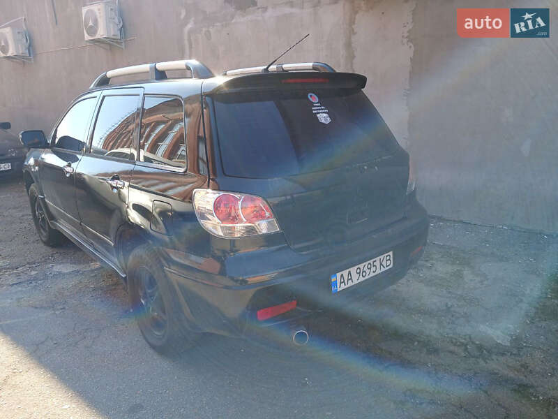 Позашляховик / Кросовер Mitsubishi Outlander 2004 в Білій Церкві