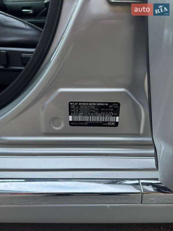 Позашляховик / Кросовер Mitsubishi Outlander 2020 в Львові