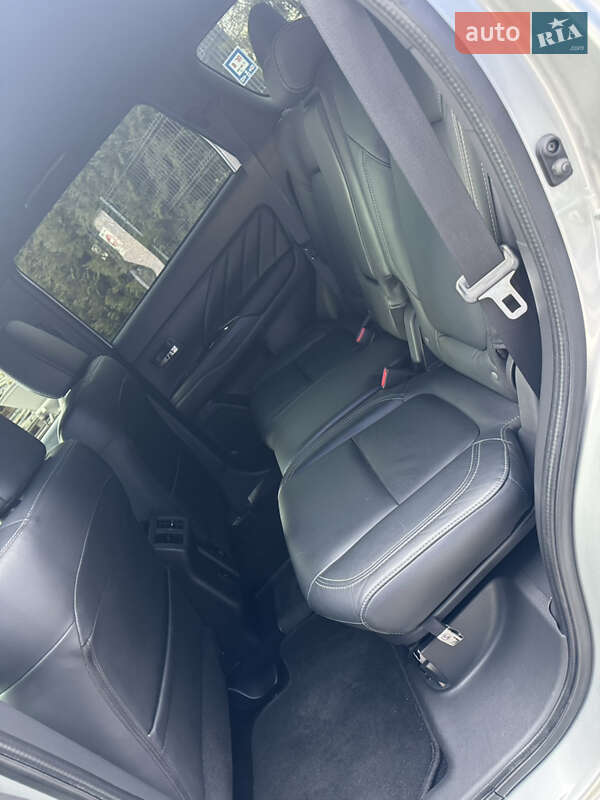 Позашляховик / Кросовер Mitsubishi Outlander 2020 в Львові