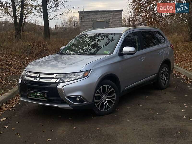 Mitsubishi Outlander 2015