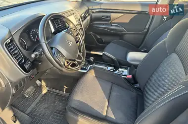 Mitsubishi Outlander 2018