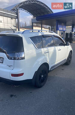 Позашляховик / Кросовер Mitsubishi Outlander 2008 в 