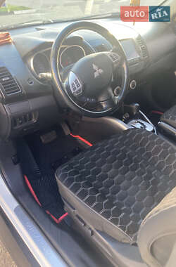 Позашляховик / Кросовер Mitsubishi Outlander 2008 в 