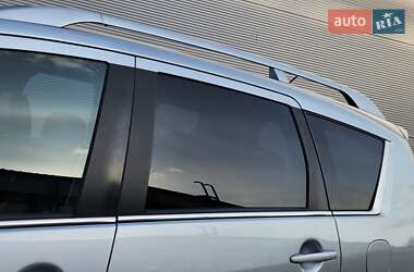Позашляховик / Кросовер Mitsubishi Outlander 2011 в 