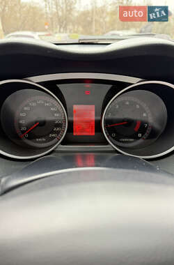 Позашляховик / Кросовер Mitsubishi Outlander 2008 в 