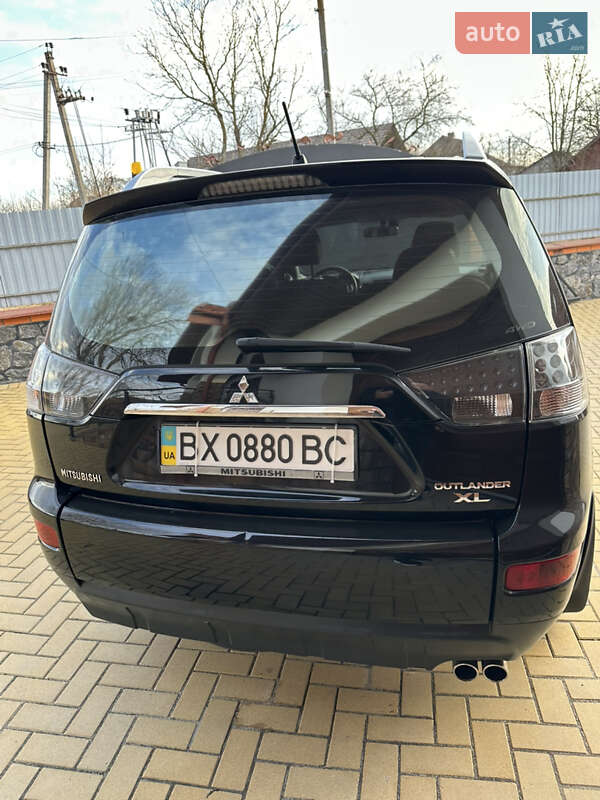 Внедорожник / Кроссовер Mitsubishi Outlander 2009 в Староконстантинове