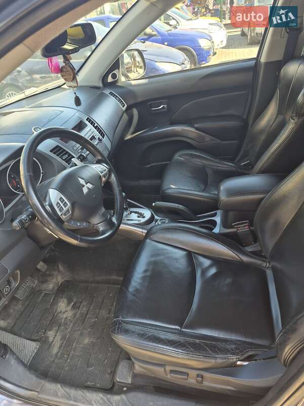 Позашляховик / Кросовер Mitsubishi Outlander 2008 в Олександрії
