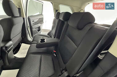 Позашляховик / Кросовер Mitsubishi Outlander 2014 в 