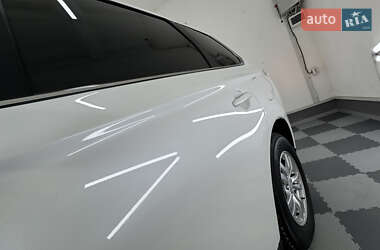 Позашляховик / Кросовер Mitsubishi Outlander 2014 в 