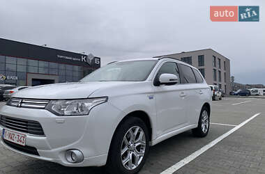 Позашляховик / Кросовер Mitsubishi Outlander 2014 в Івано-Франківську