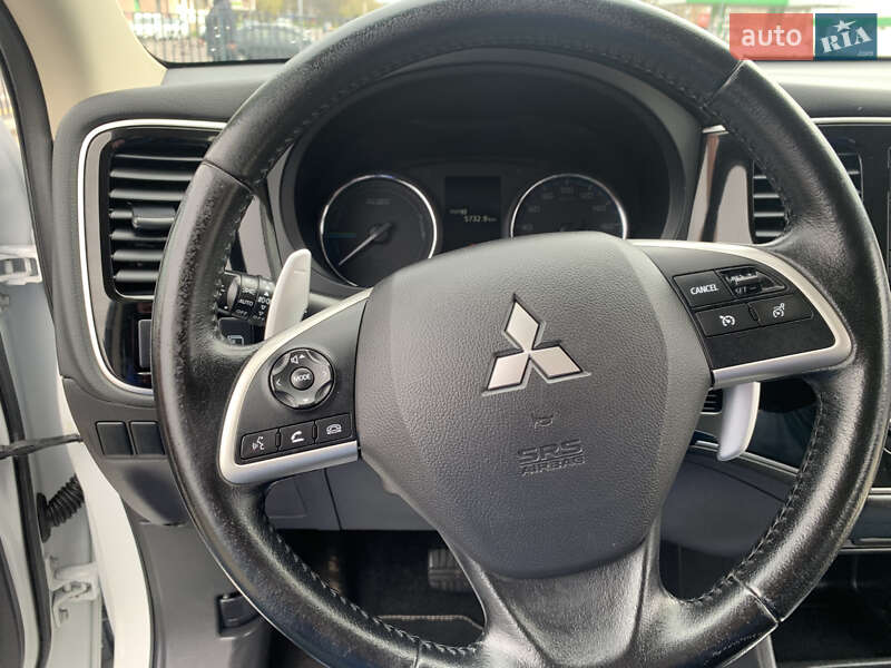 Внедорожник / Кроссовер Mitsubishi Outlander 2014 в Ивано-Франковске