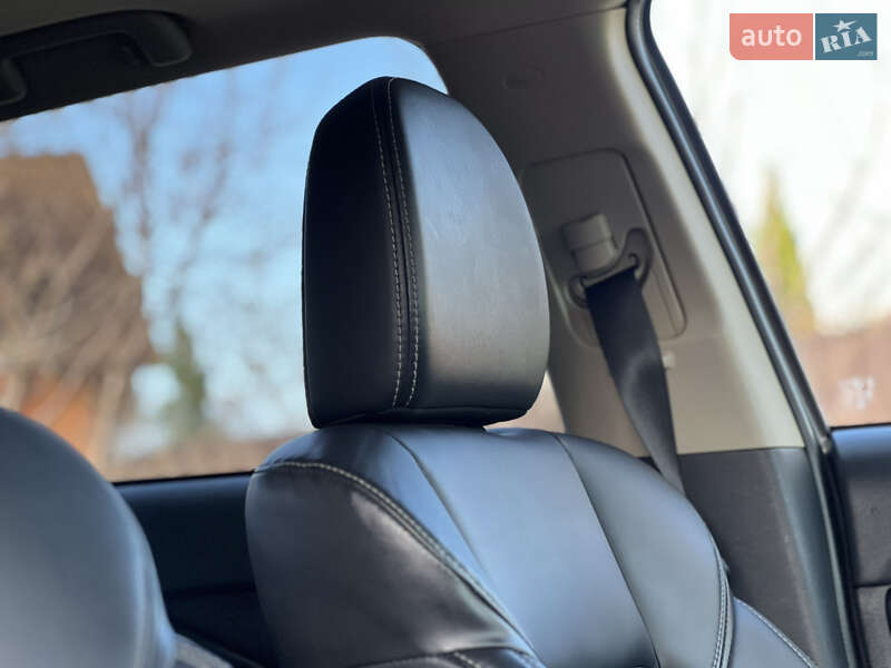 Внедорожник / Кроссовер Mitsubishi Outlander 2018 в Киеве