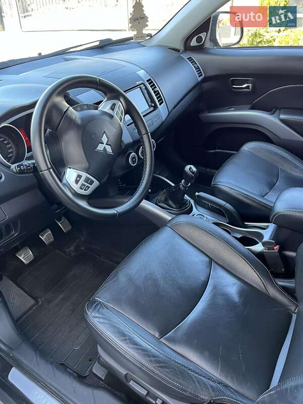 Внедорожник / Кроссовер Mitsubishi Outlander 2008 в Коломые