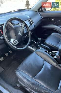 Позашляховик / Кросовер Mitsubishi Outlander 2008 в 