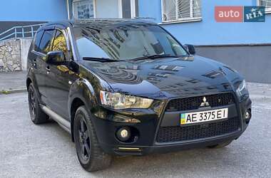 Внедорожник / Кроссовер Mitsubishi Outlander 2010 в 