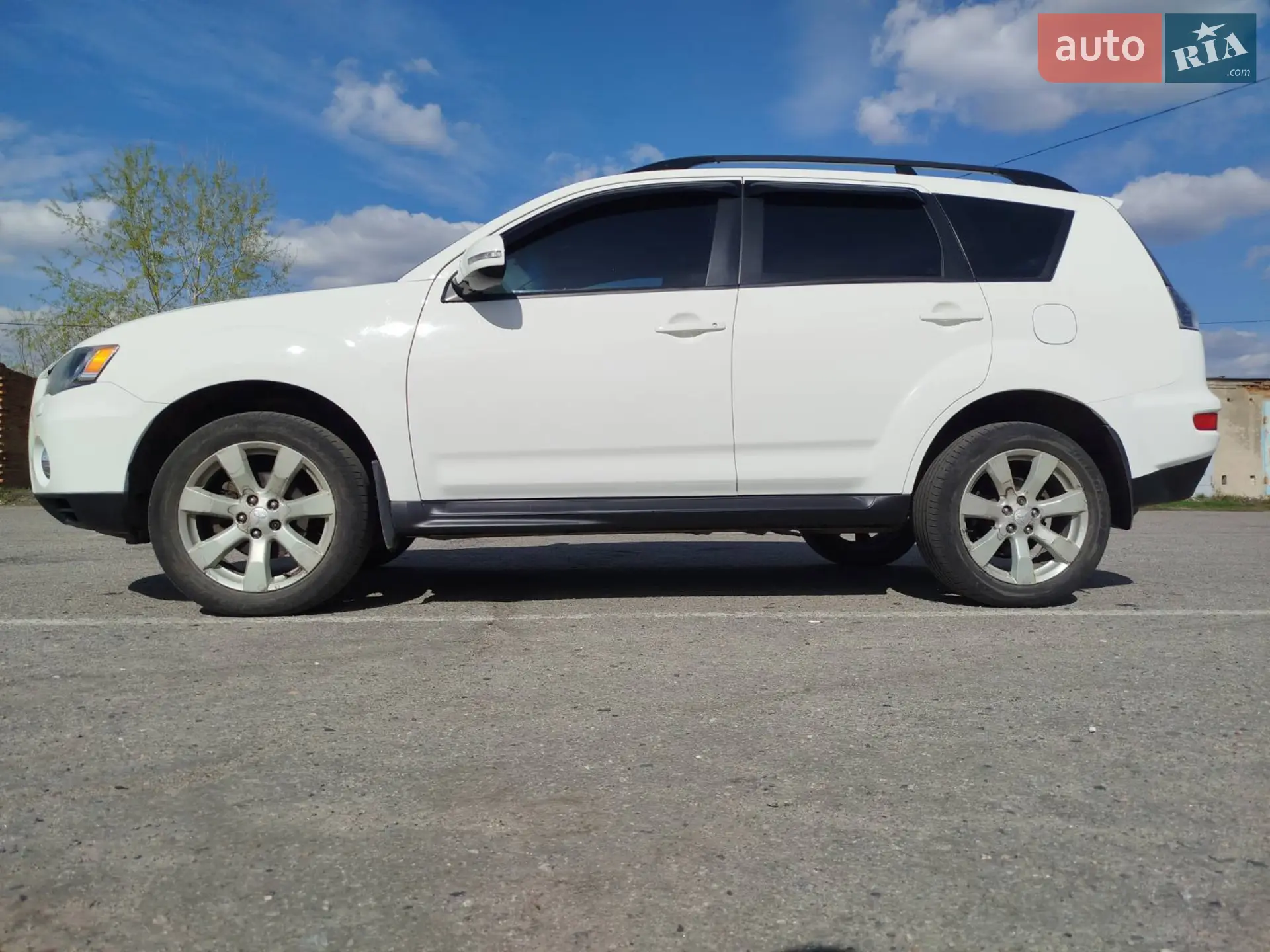 2010 Mitsubishi Outlander - мініатюра 8