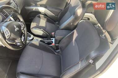 Позашляховик / Кросовер Mitsubishi Outlander 2009 в 