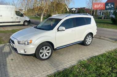 Позашляховик / Кросовер Mitsubishi Outlander 2009 в 