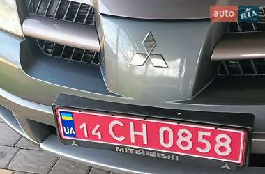 Позашляховик / Кросовер Mitsubishi Outlander 2006 в 