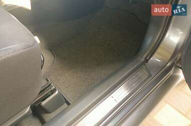 Позашляховик / Кросовер Mitsubishi Outlander 2006 в 