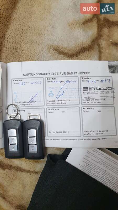 Внедорожник / Кроссовер Mitsubishi Outlander 2010 в Коломые