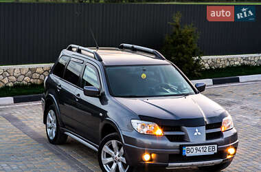 Позашляховик / Кросовер Mitsubishi Outlander 2007 в 