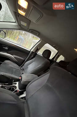 Позашляховик / Кросовер Mitsubishi Outlander 2008 в 