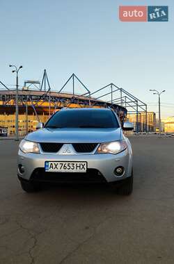 Внедорожник / Кроссовер Mitsubishi Outlander 2007 в 